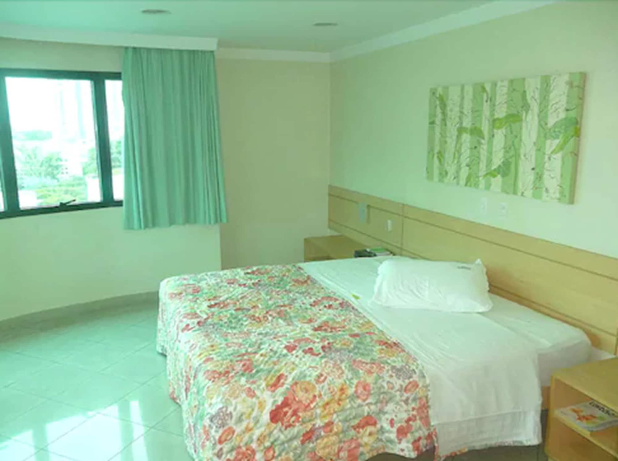 Hotel Domani กัวรูยุส ภายนอก รูปภาพ