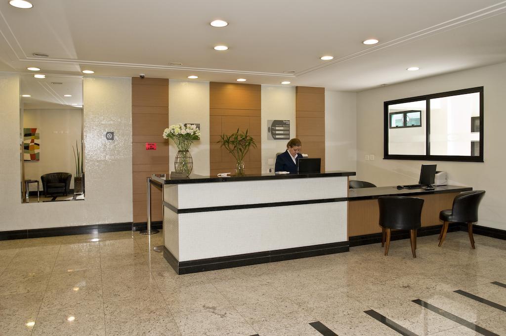 Hotel Domani กัวรูยุส ภายนอก รูปภาพ